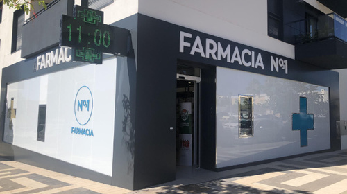 Foto de la fachada de la farmacia